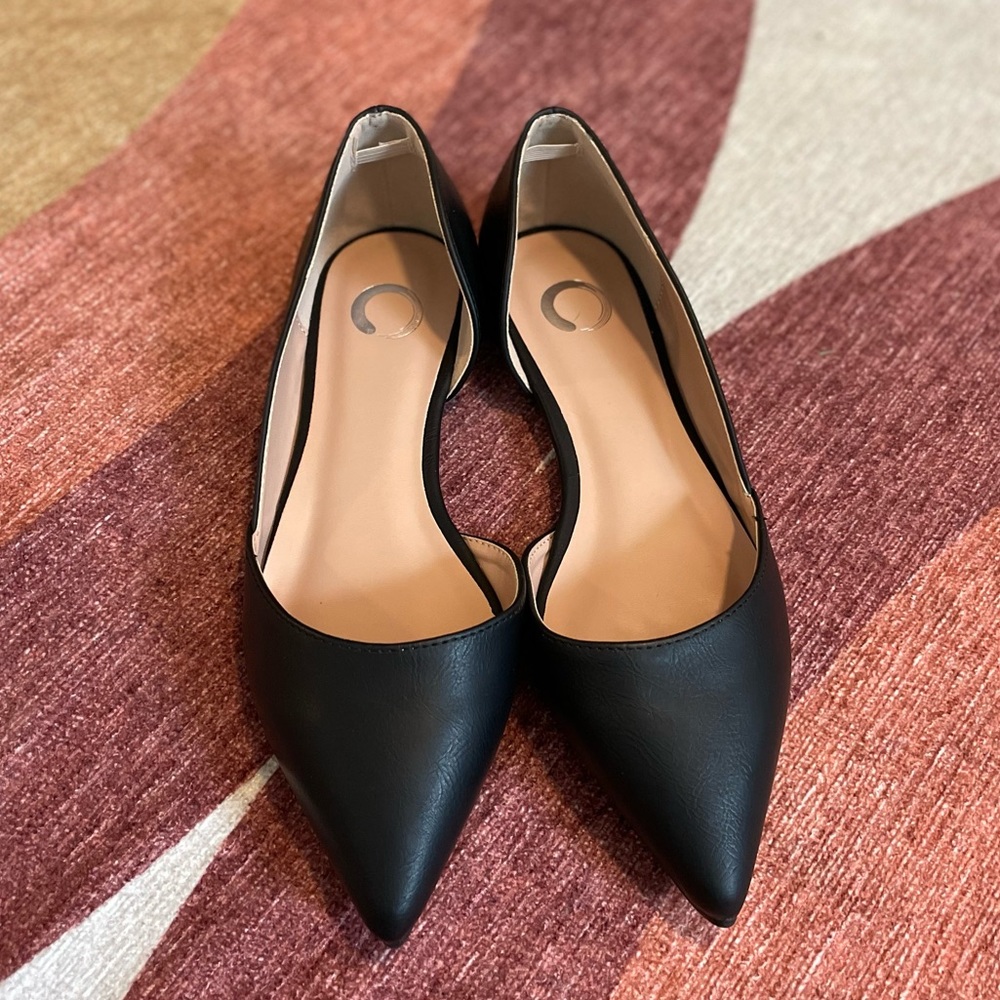 Journee Cortni flats 6.5W